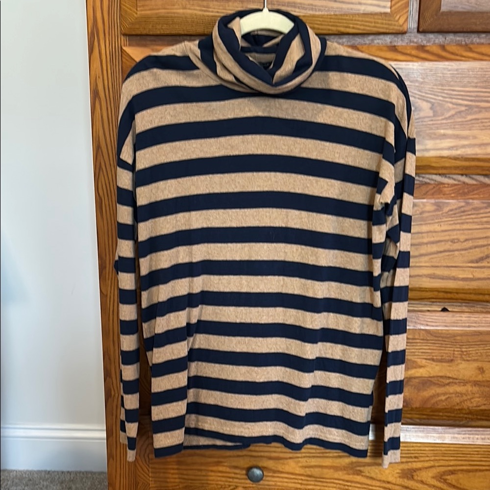 J. Crew Turtleneck, 100% cotton, Size small